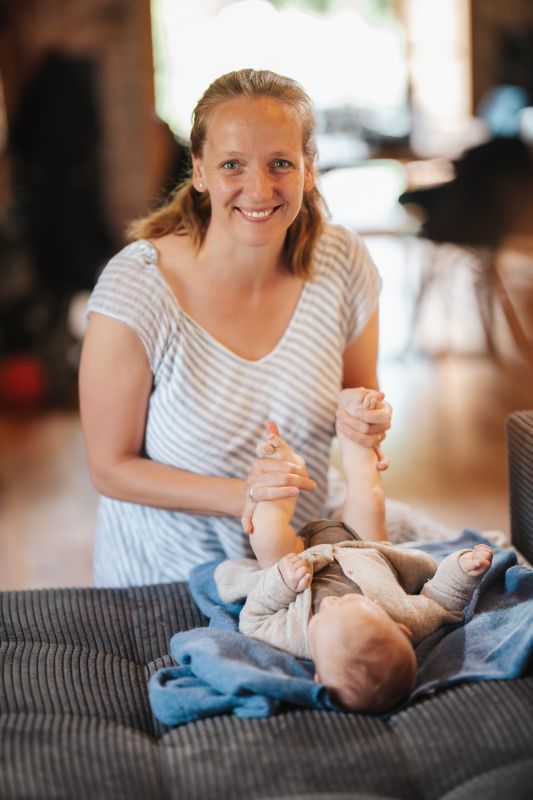 Babymassage mit Alina